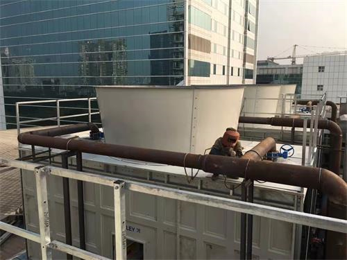 萬達廣場冷卻塔隔聲屏障噪音治理,冷卻塔隔聲降噪治理企業